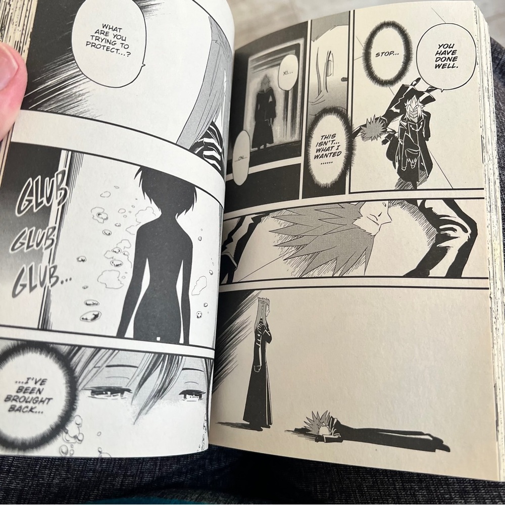Kingdom Hearts 358/2 Days Volume 2 English manga Yen Press Shiro Amano - Picture 3 of 7
